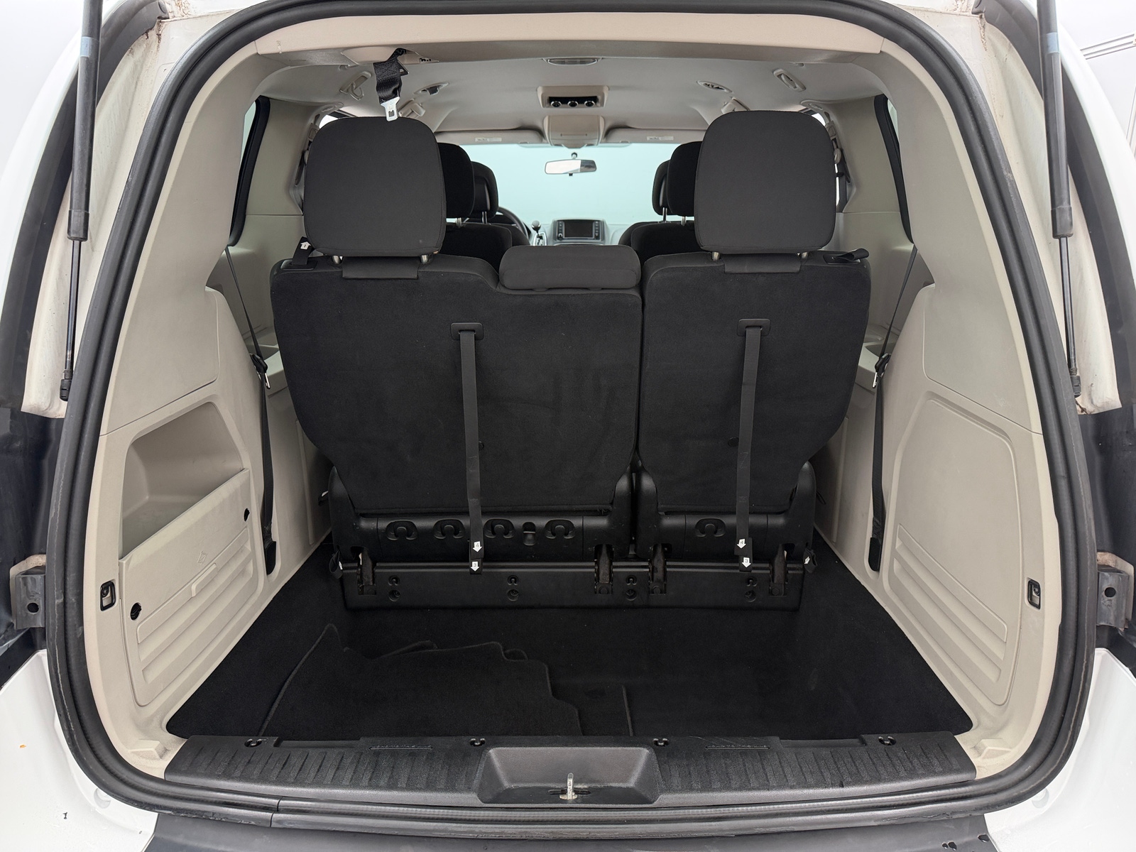 Thumbnail: 2018 Dodge Grand Caravan - 7