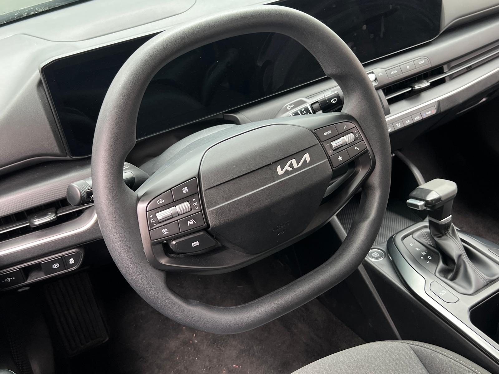 Thumbnail: 2025 Kia K4 - 5