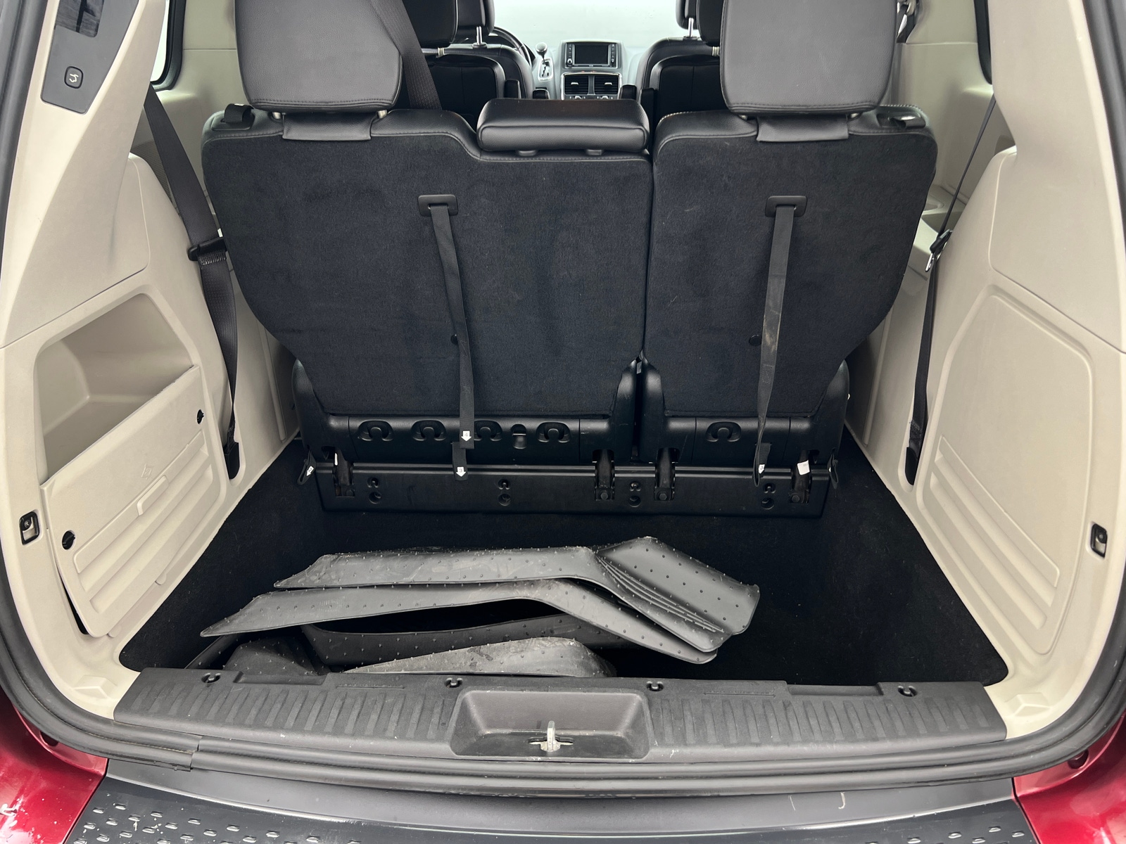 Thumbnail: 2019 Dodge Grand Caravan - 7
