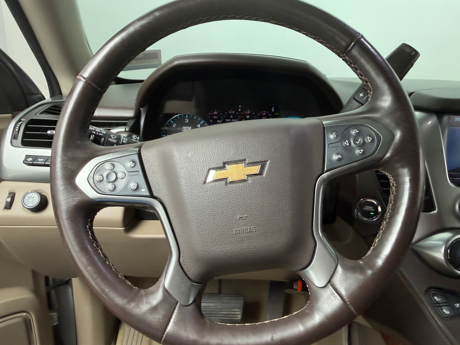 Thumbnail: 2017 Chevrolet Tahoe - 4