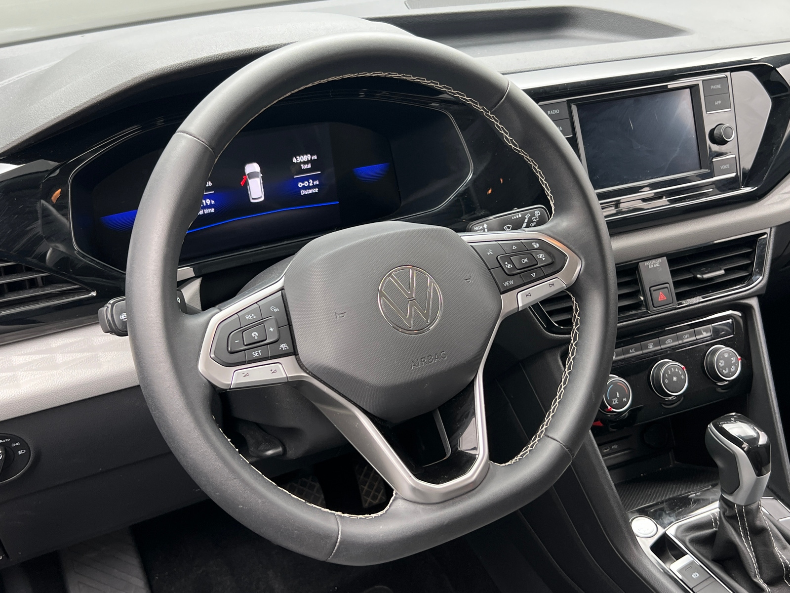 Thumbnail: 2023 Volkswagen Taos - 5