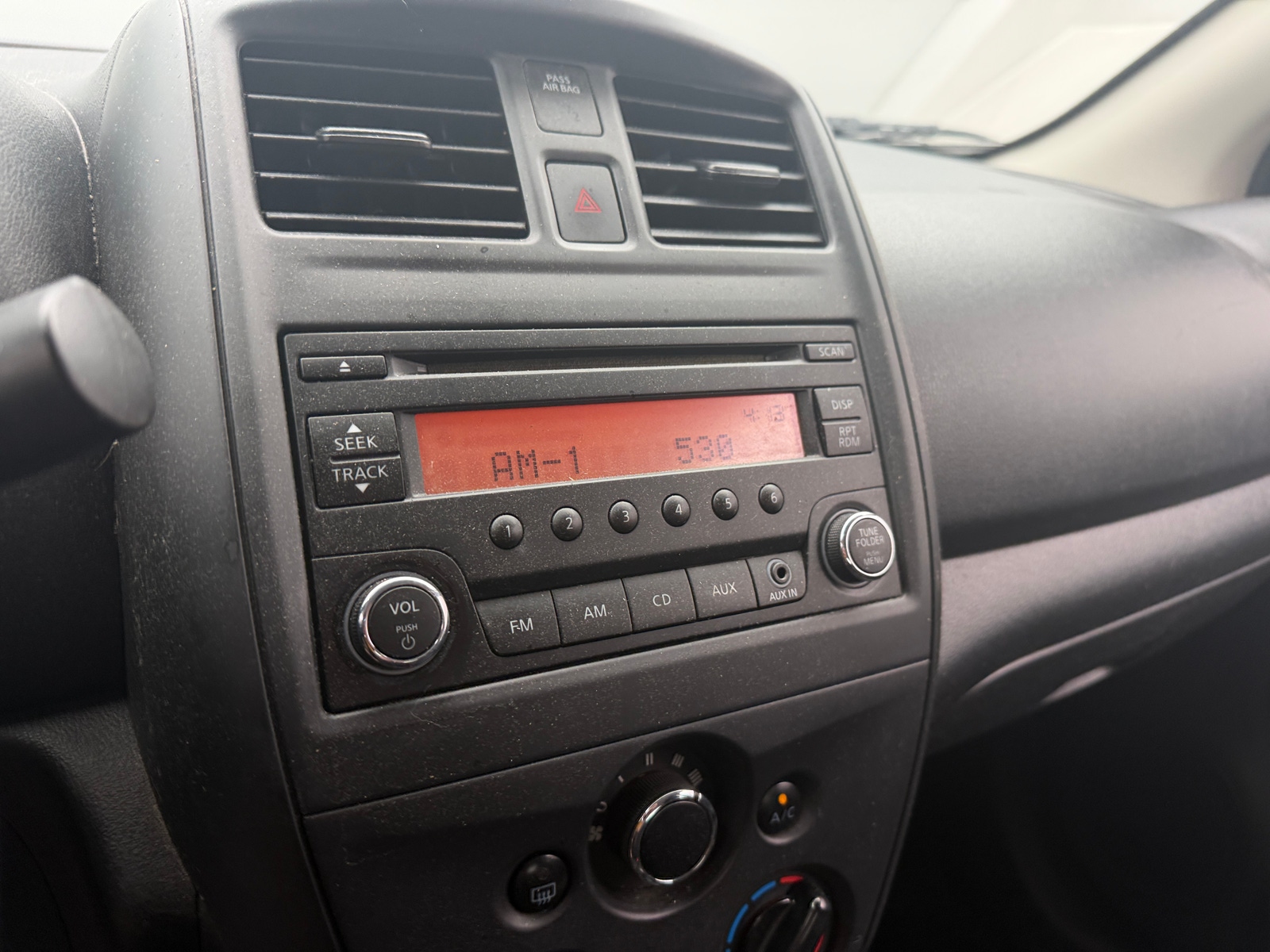 Thumbnail: 2018 Nissan Versa - 4