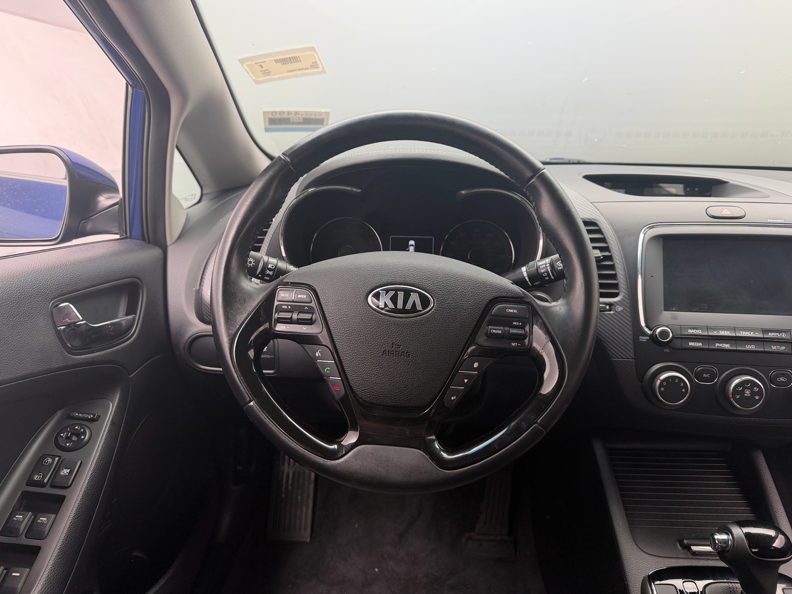 Thumbnail: 2017 Kia Forte - 5