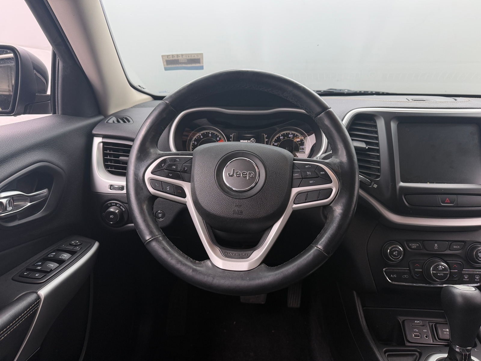 Thumbnail: 2018 Jeep Cherokee - 5
