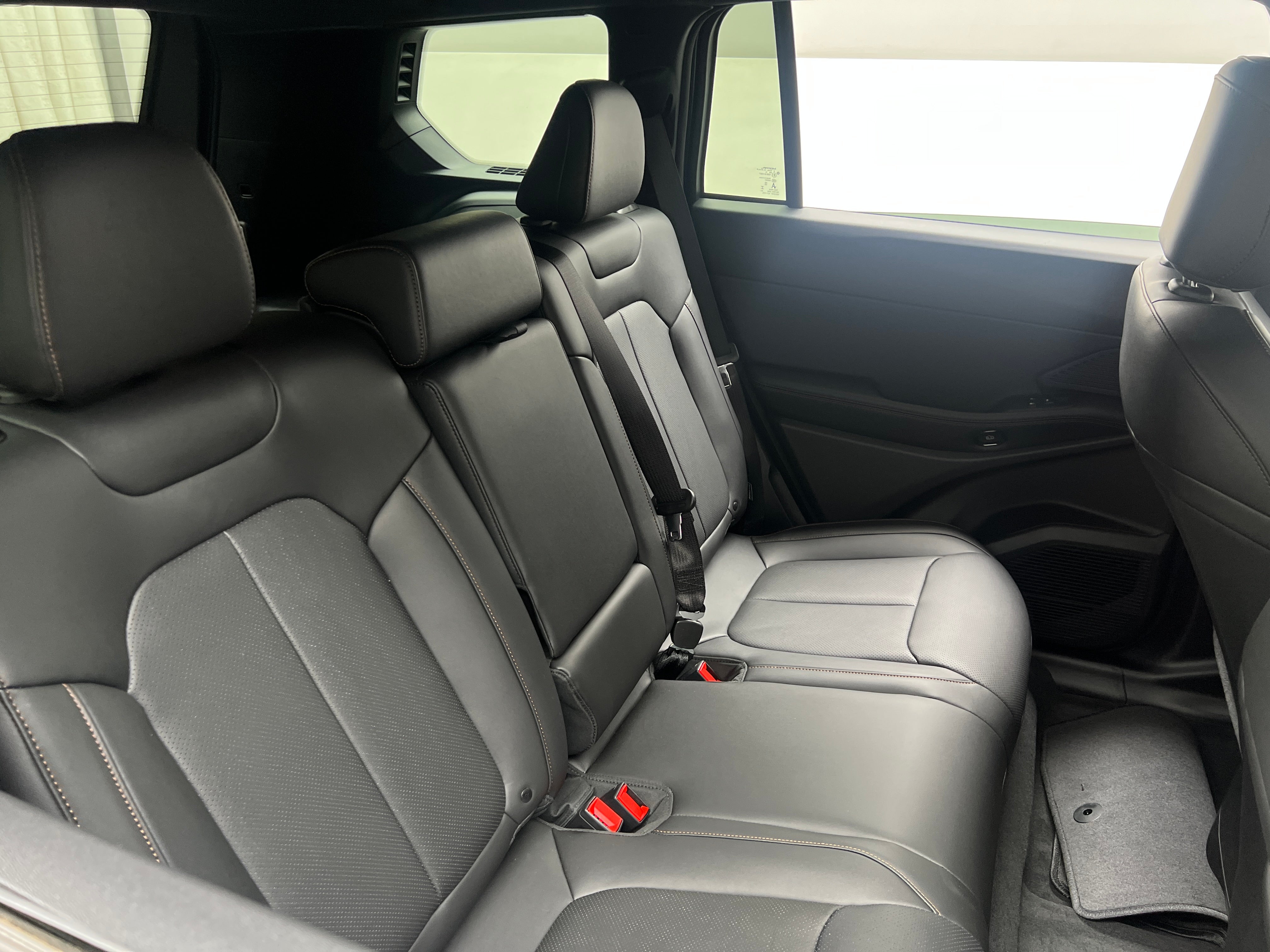 2026 Jeep Cherokee Limited HEV 4X4's photo