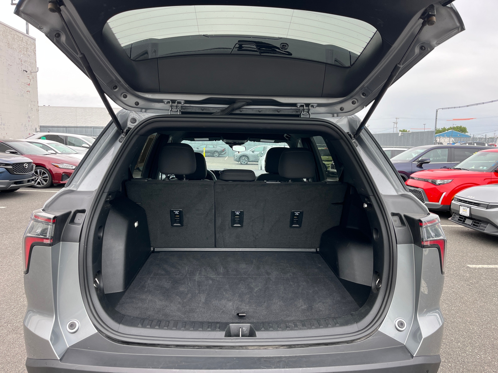 Thumbnail: 2025 Chevrolet Equinox - 6