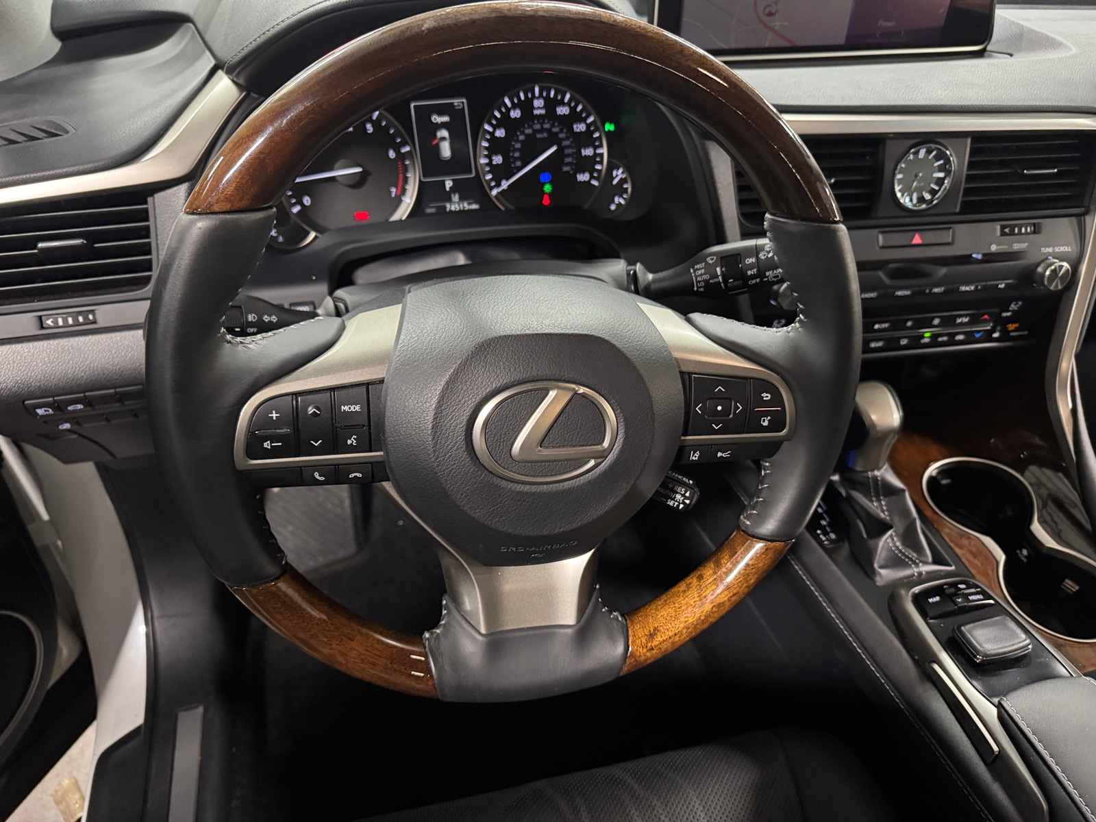 Thumbnail: 2017 Lexus RX - 4