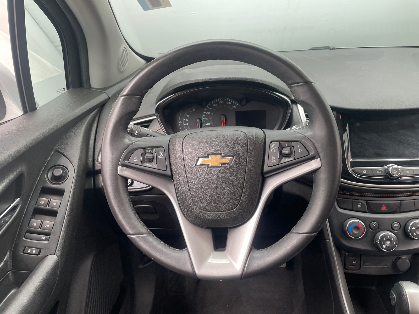 Thumbnail: 2018 Chevrolet Trax - 5