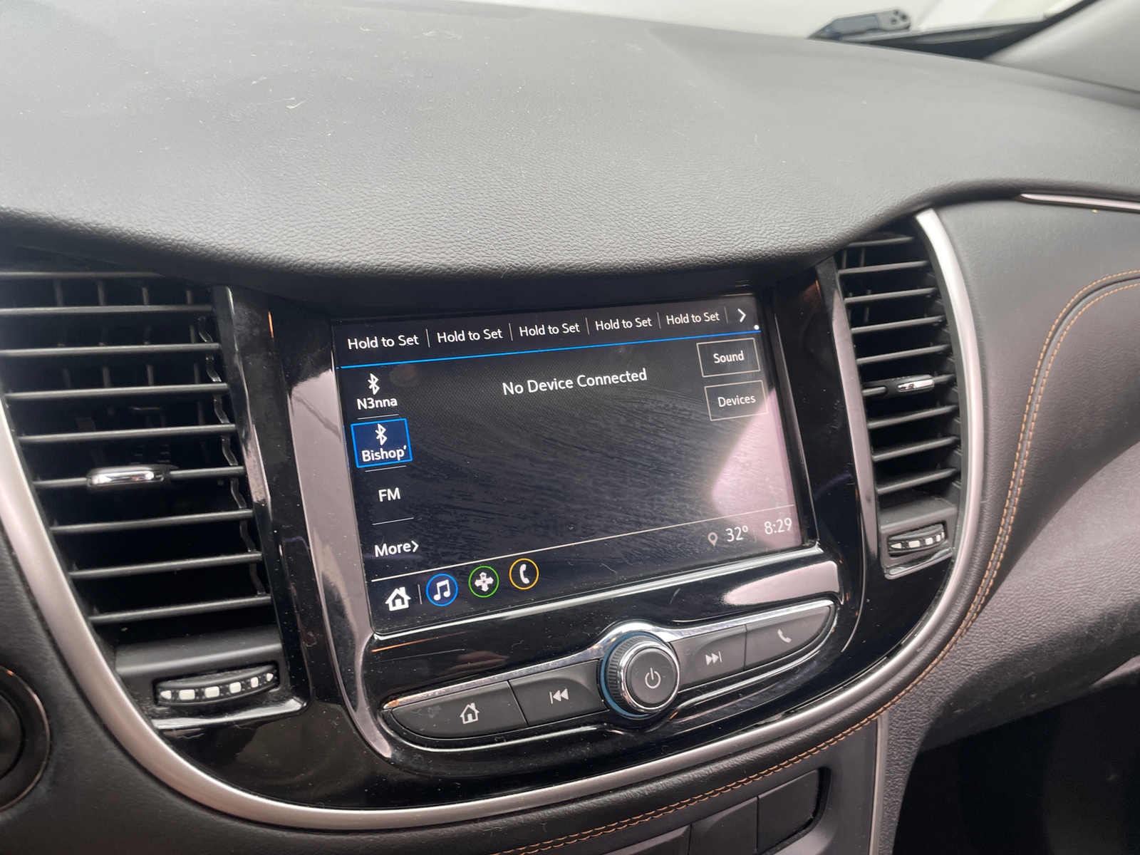Thumbnail: 2018 Chevrolet Trax - 4