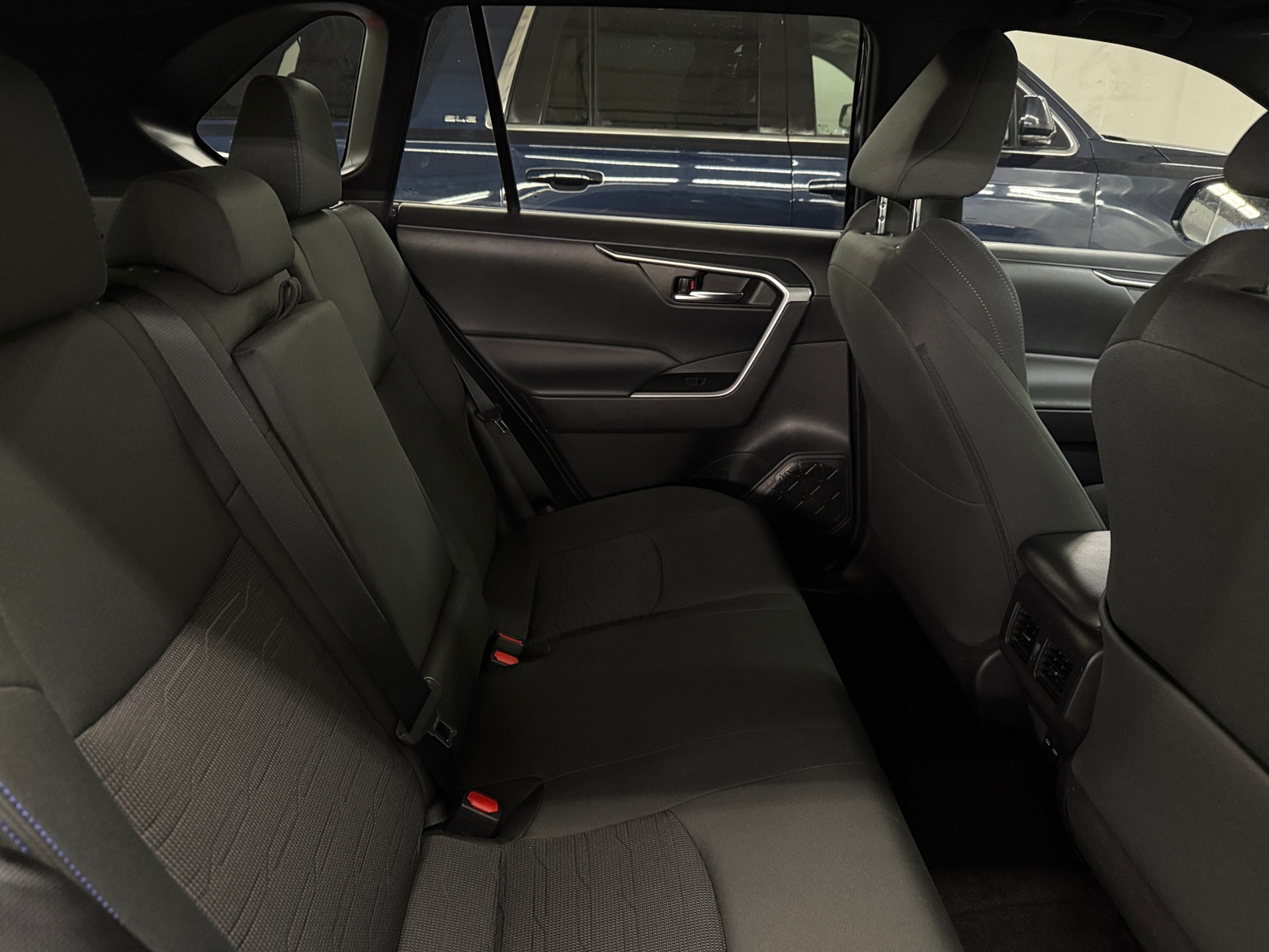 Thumbnail: 2022 Toyota RAV4 - 6