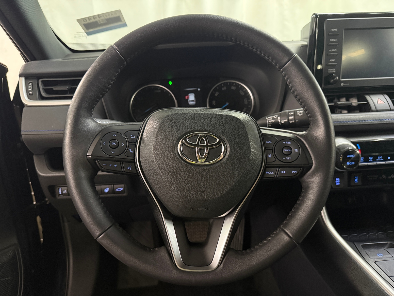 Thumbnail: 2022 Toyota RAV4 - 5