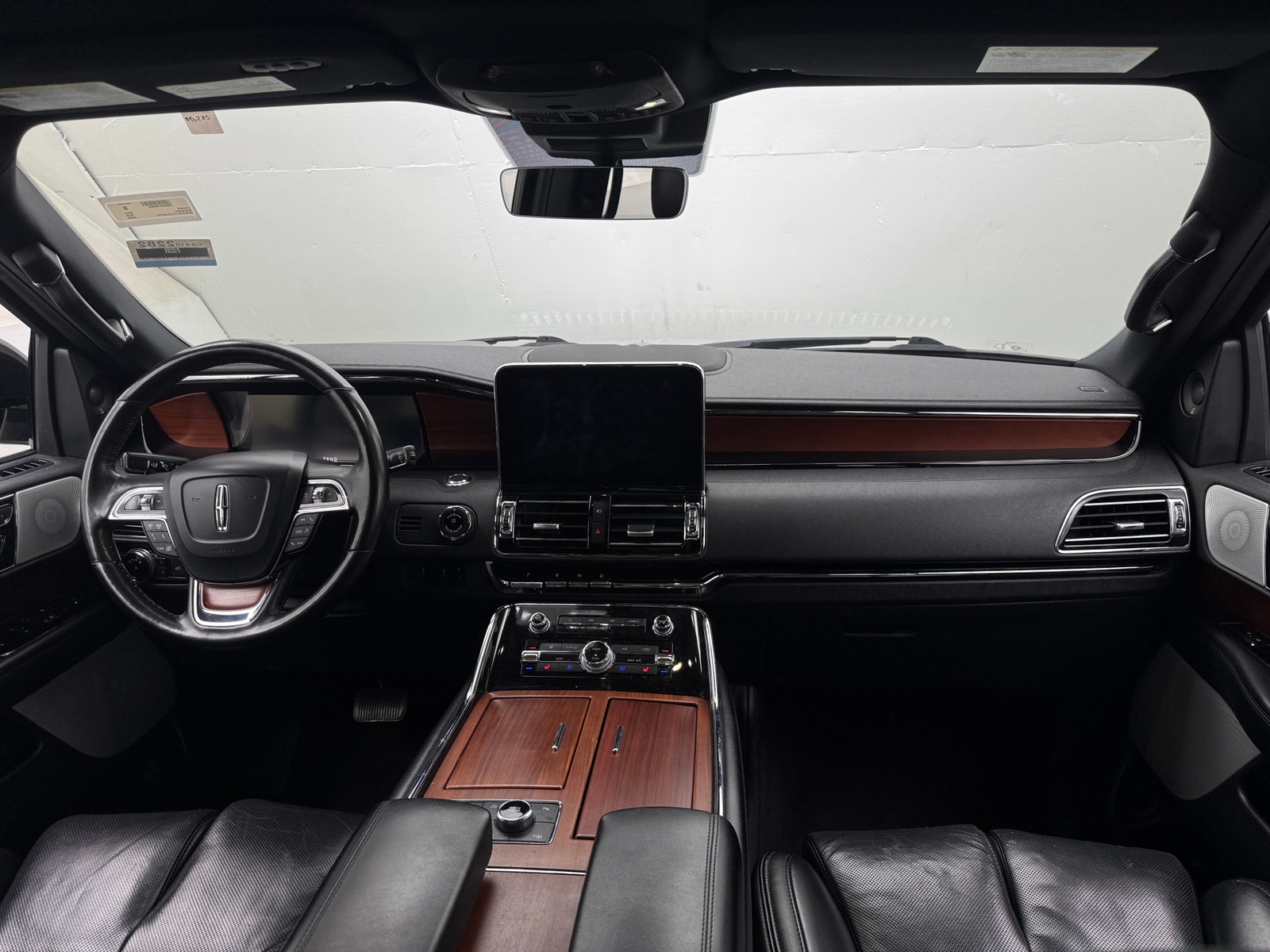 Thumbnail: 2020 Lincoln Navigator - 2
