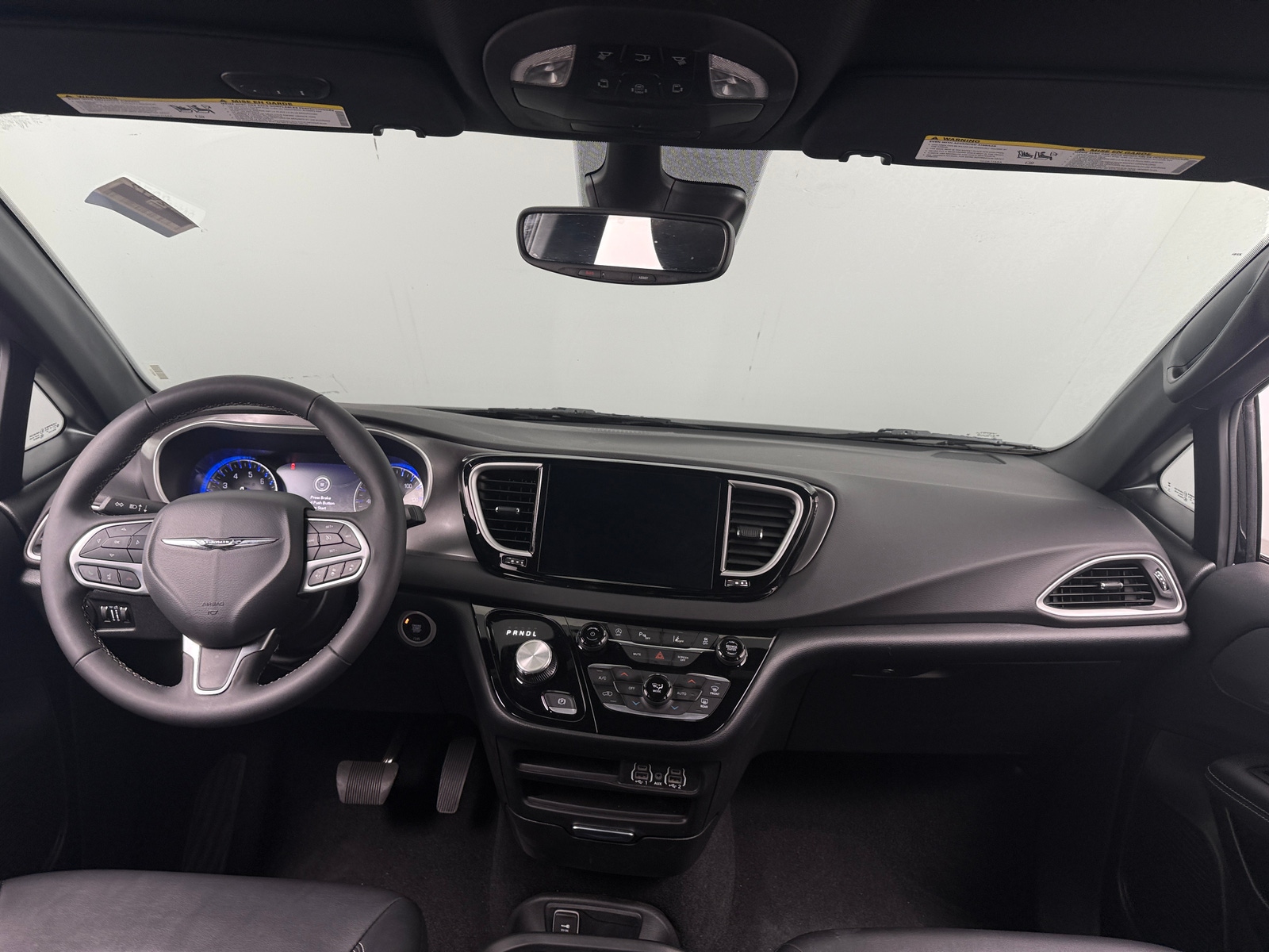Thumbnail: 2025 Chrysler Pacifica - 2