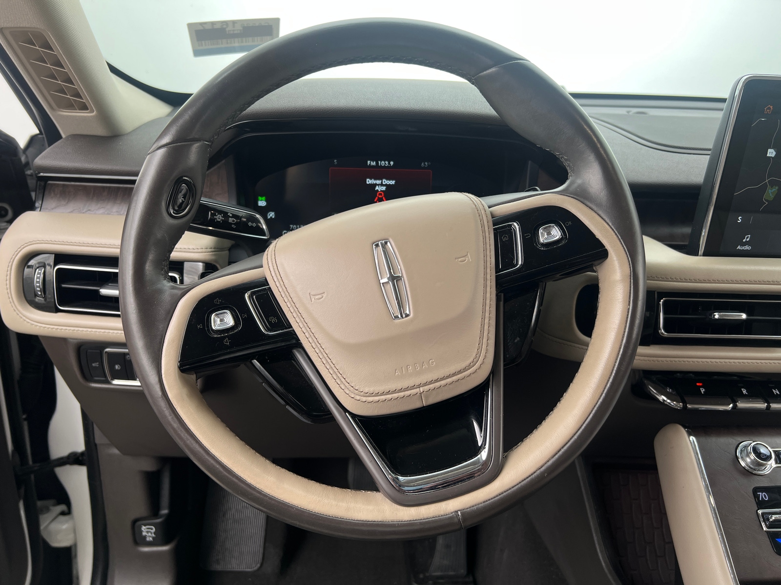 Thumbnail: 2020 Lincoln Aviator - 4