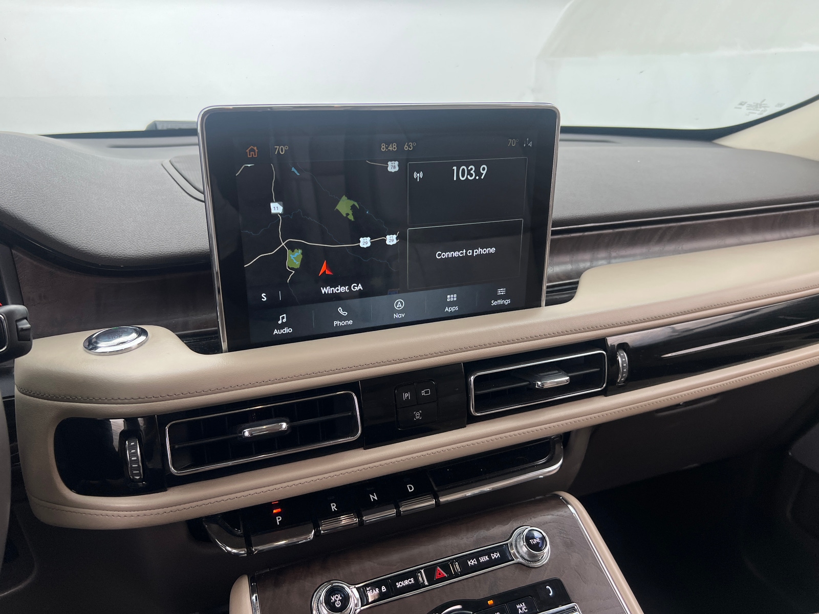 Thumbnail: 2020 Lincoln Aviator - 3