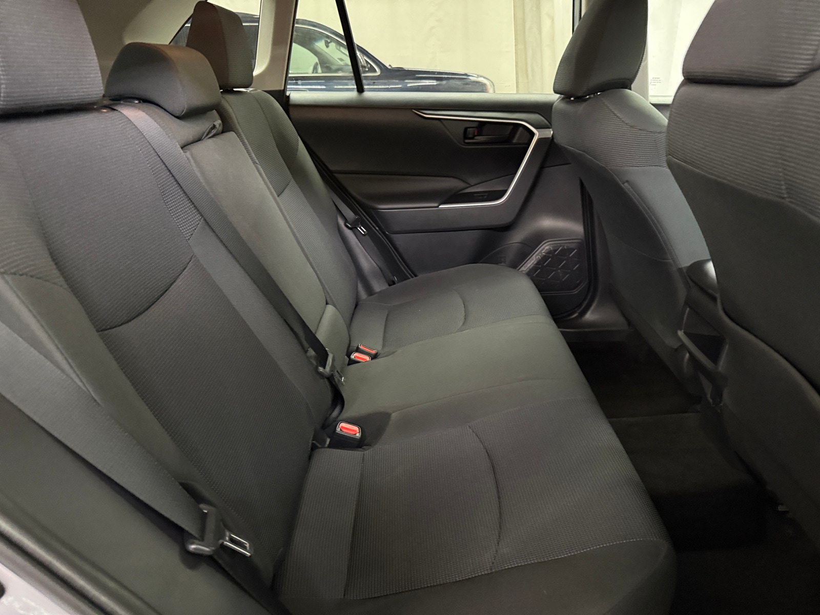 Thumbnail: 2019 Toyota RAV4 - 6