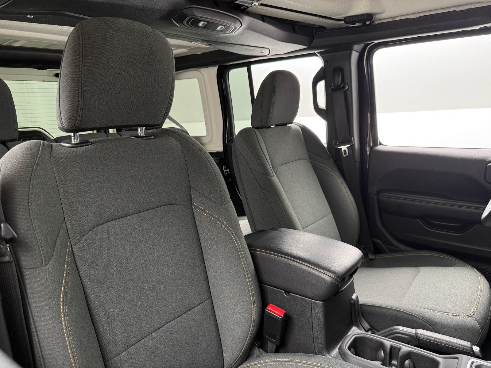Thumbnail: 2025 Jeep Wrangler - 2
