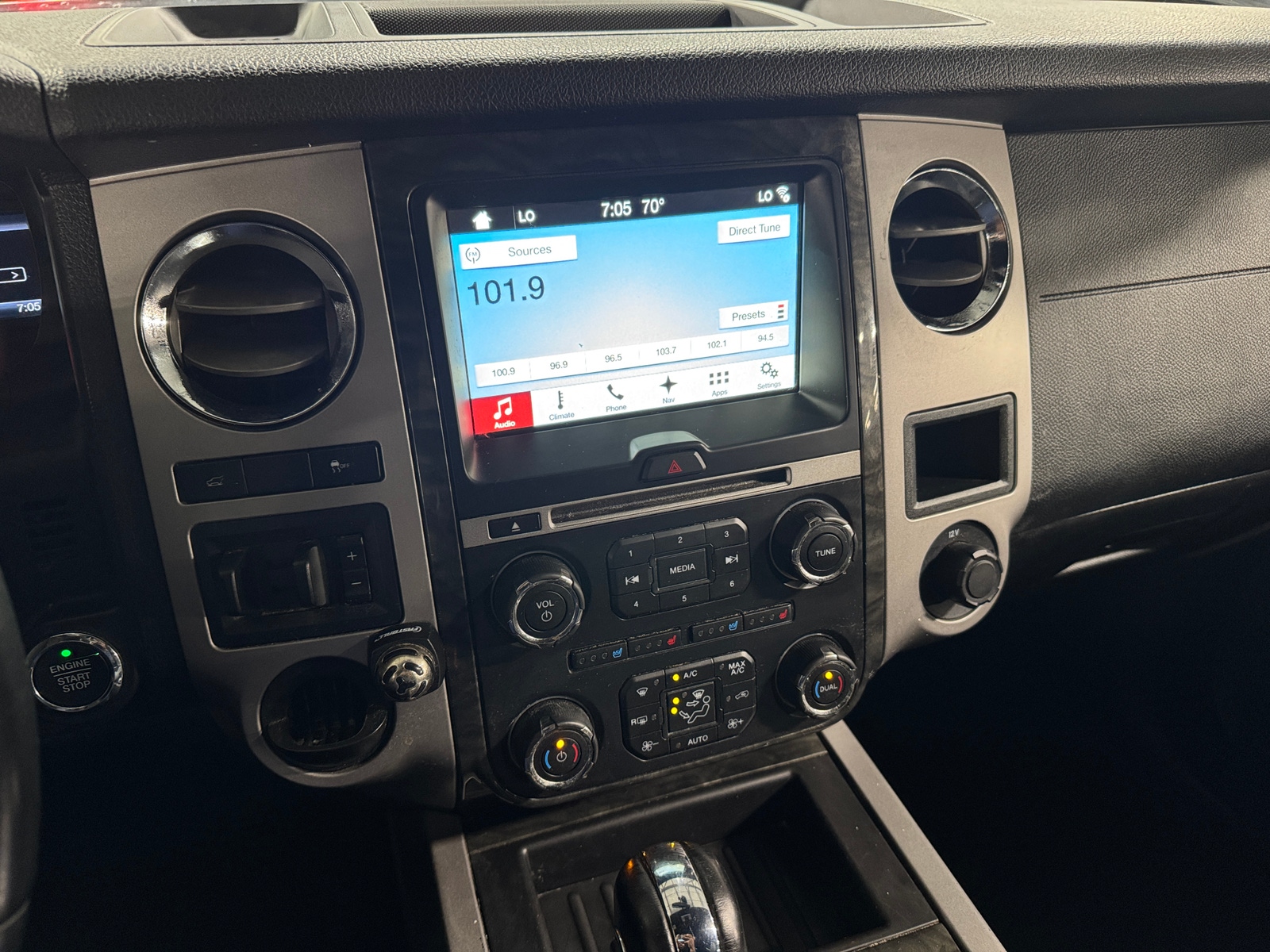 Thumbnail: 2017 Ford Expedition - 3