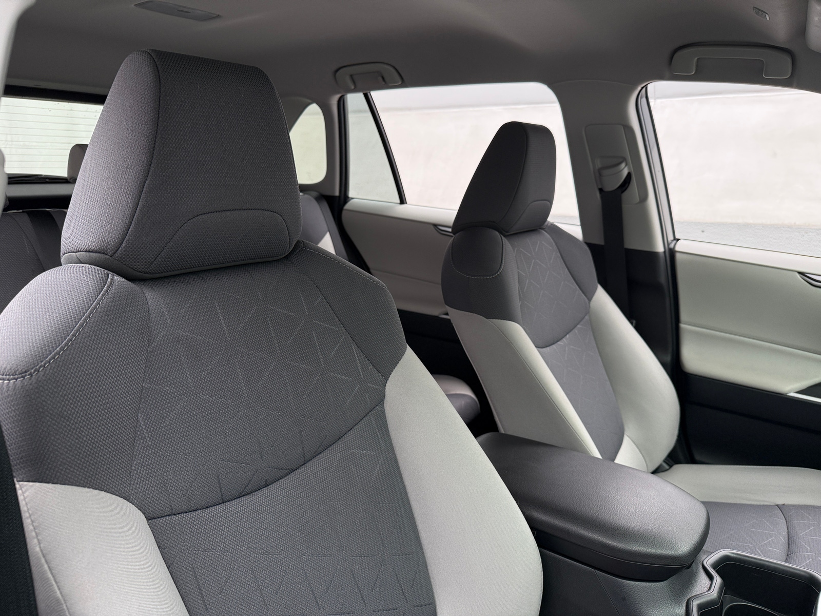 Thumbnail: 2025 Toyota RAV4 - 2