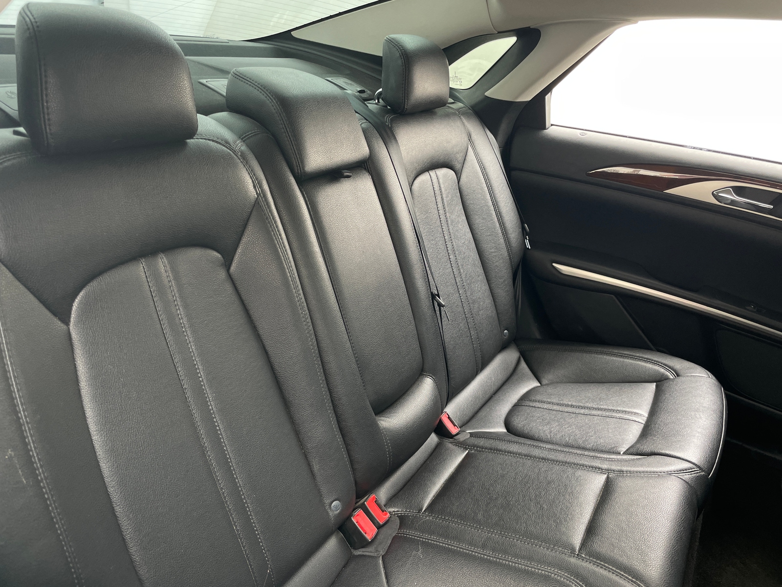 Thumbnail: 2015 Lincoln MKZ - 5