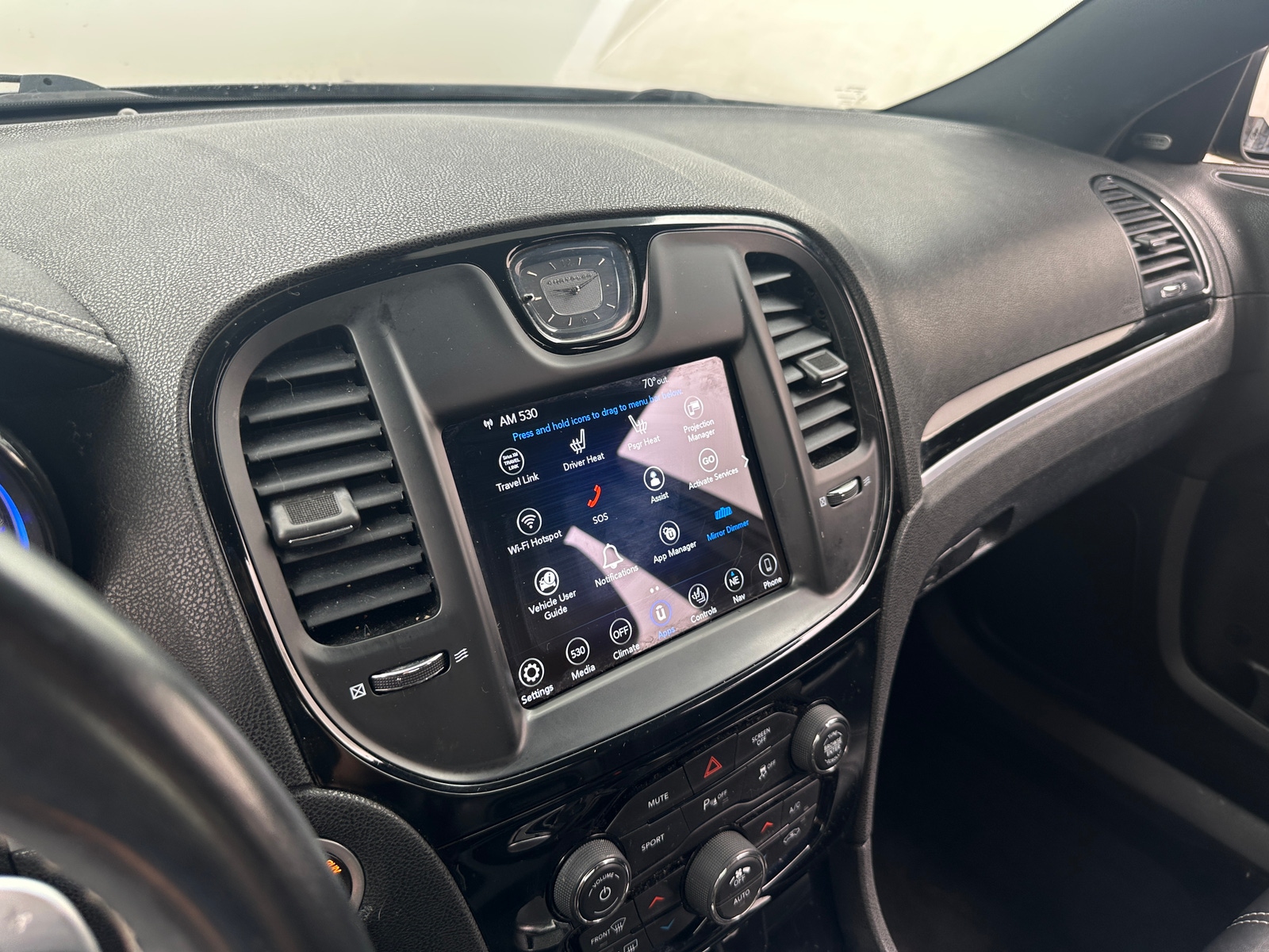 Thumbnail: 2018 Chrysler 300 - 3