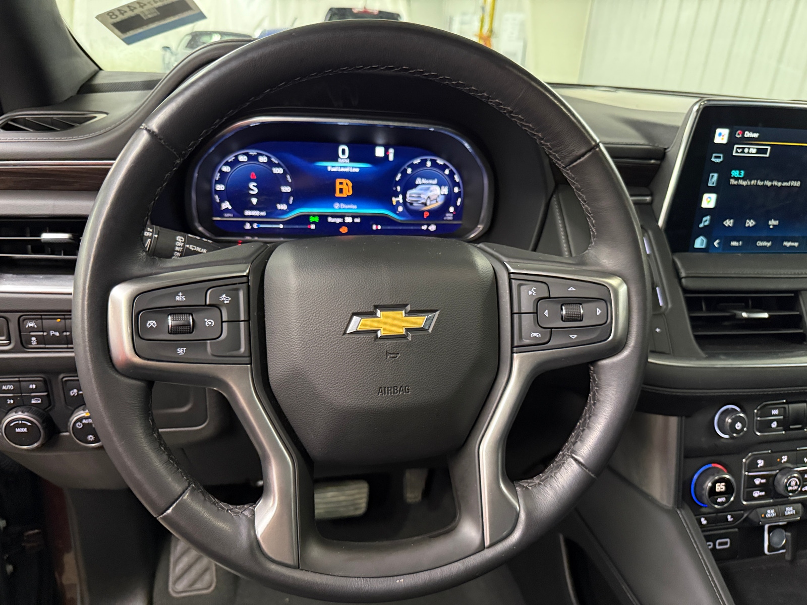 Thumbnail: 2022 Chevrolet Suburban - 4