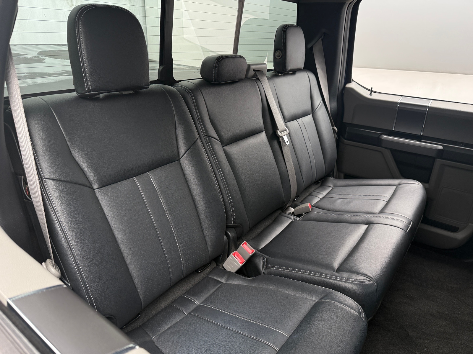 Thumbnail: 2019 Ford Econoline - 6