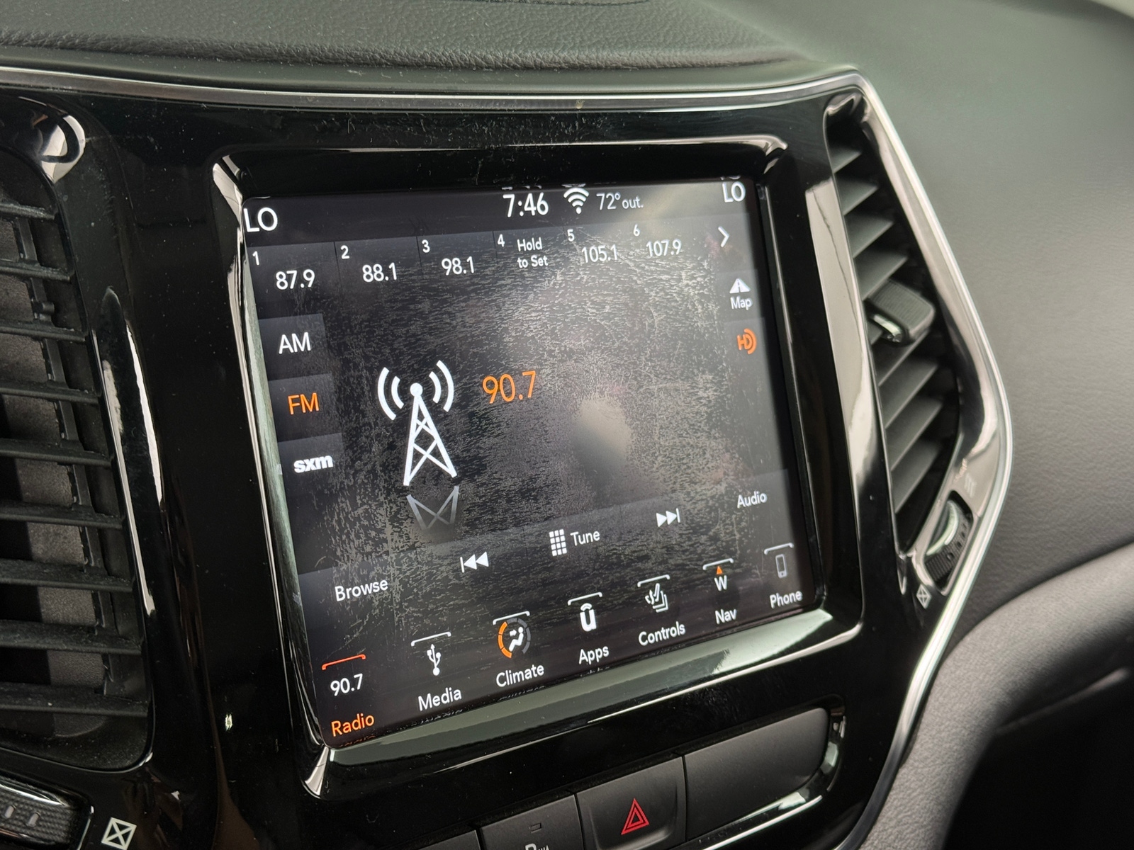 Thumbnail: 2019 Jeep Cherokee - 3