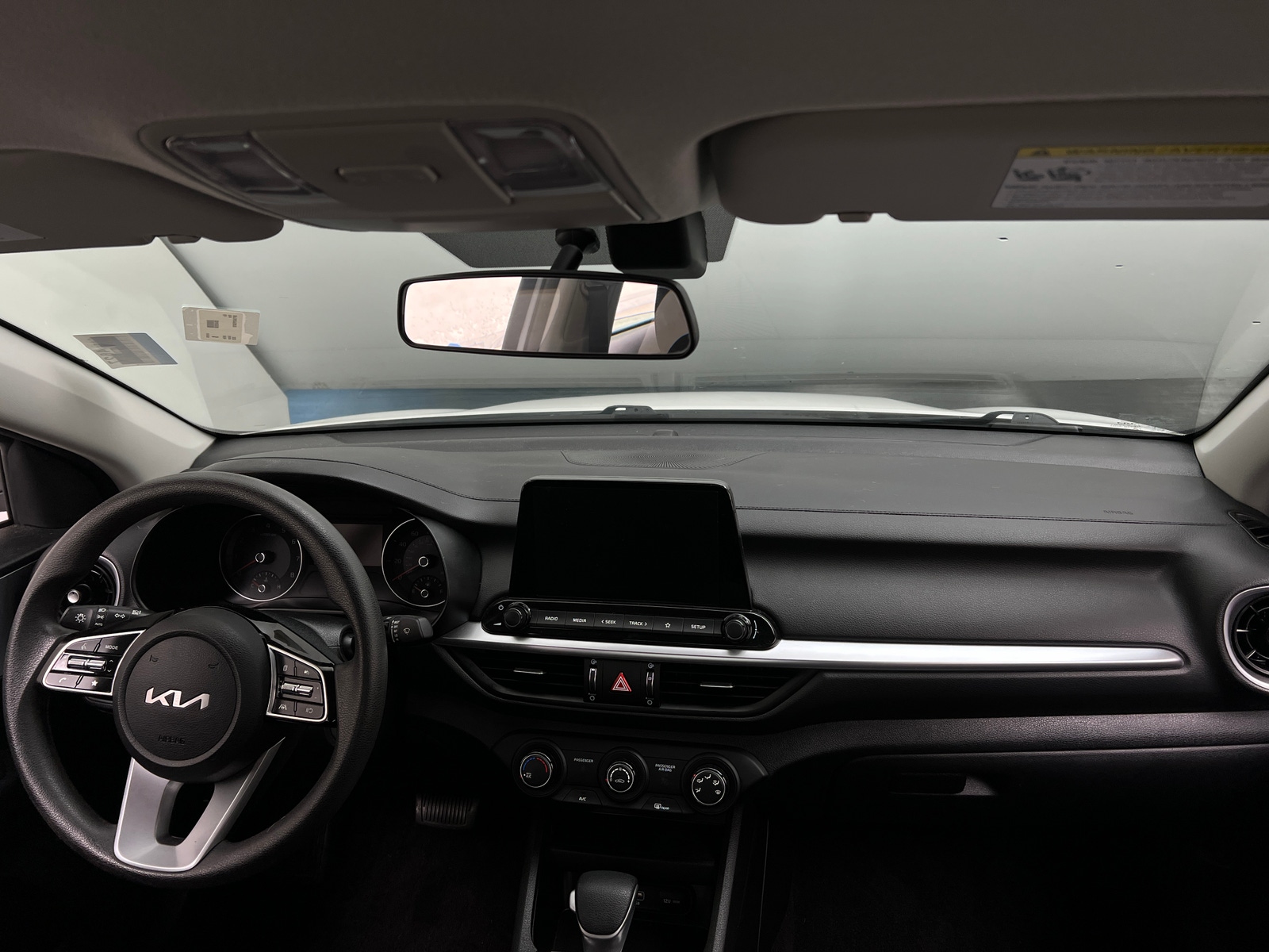 Thumbnail: 2023 Kia Forte - 3
