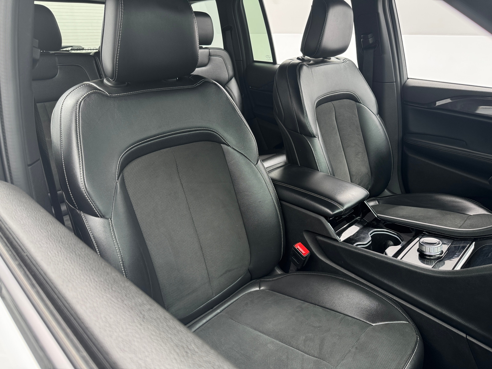 Thumbnail: 2023 Jeep Grand Cherokee - 2