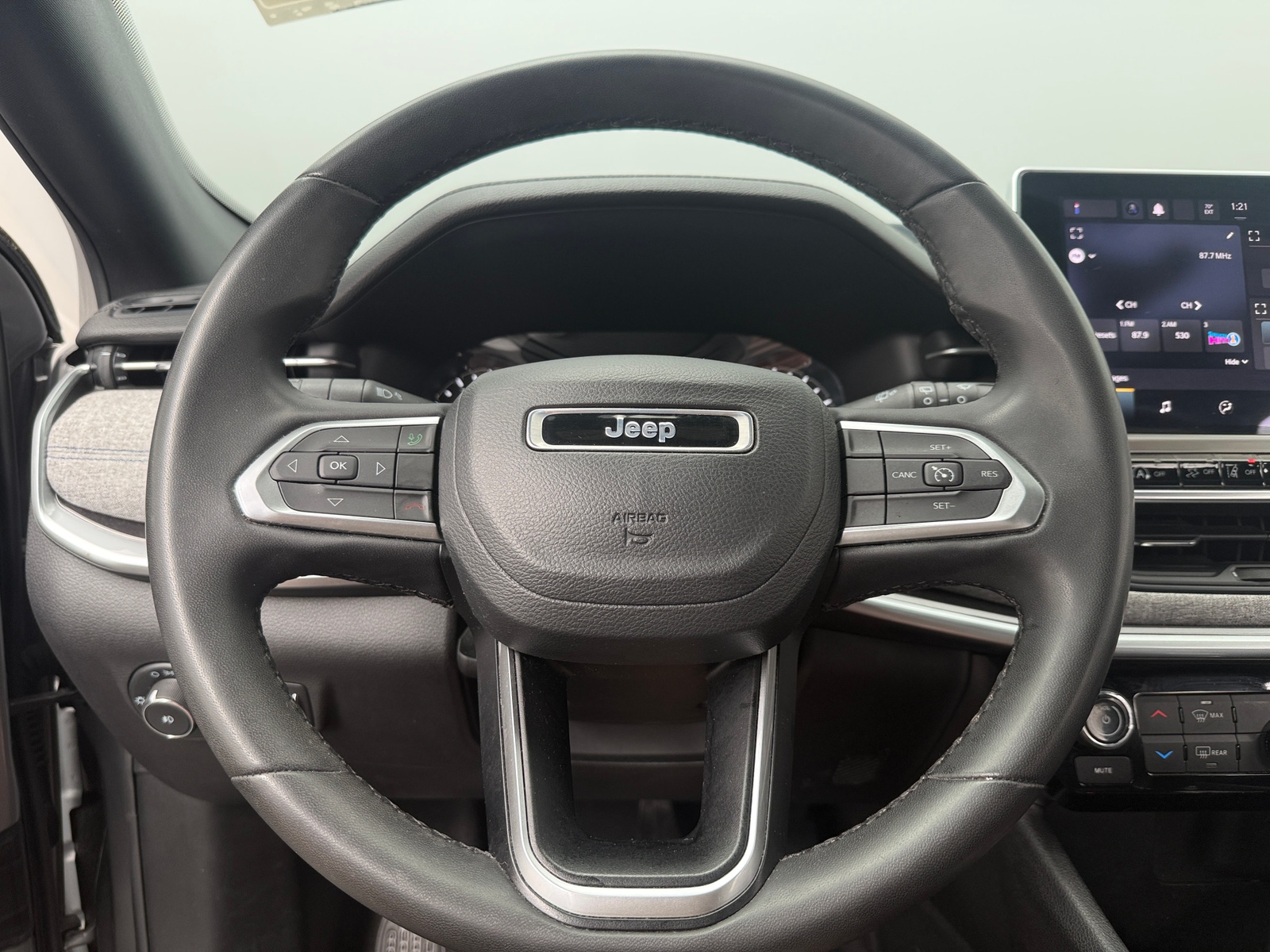 Thumbnail: 2023 Jeep Compass - 5