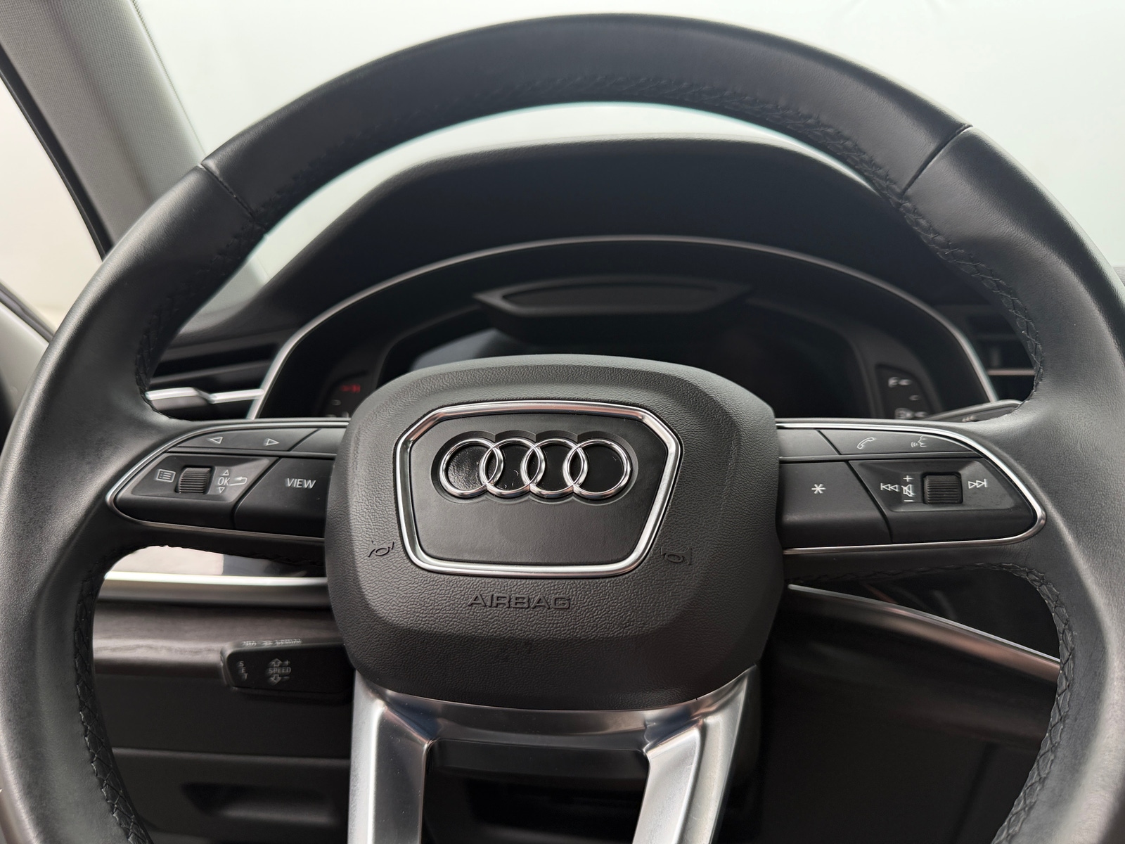 Thumbnail: 2022 Audi Q7 - 4
