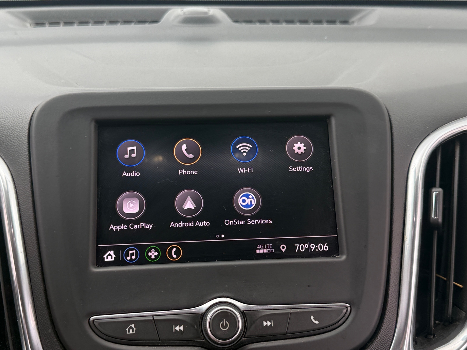 Thumbnail: 2020 Chevrolet Equinox - 4