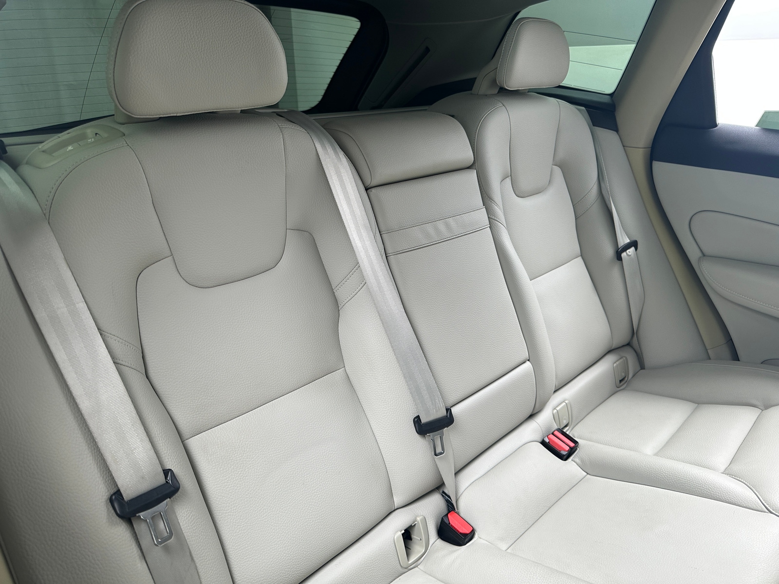Thumbnail: 2019 Volvo XC60 - 5