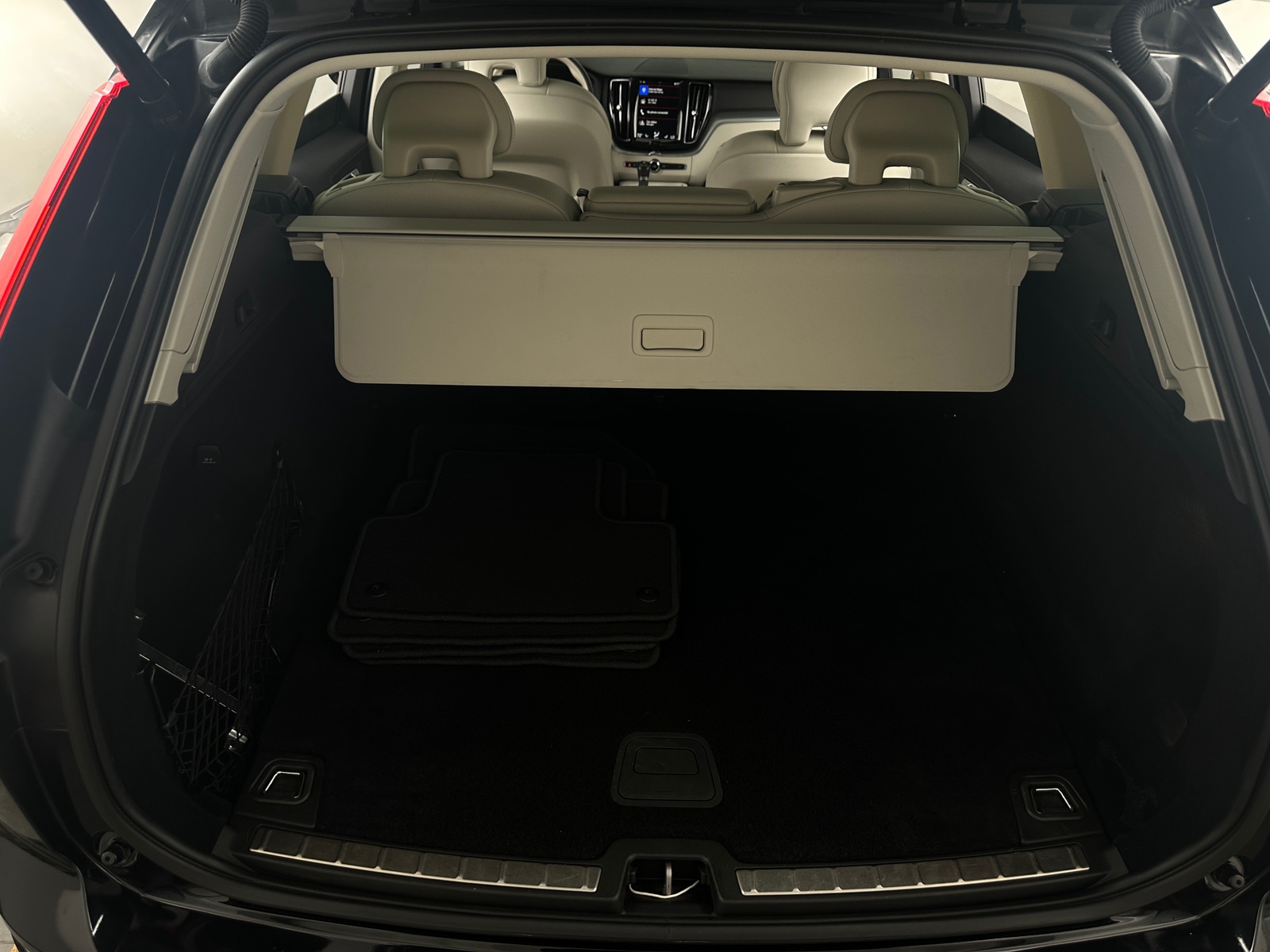 Thumbnail: 2019 Volvo XC60 - 6