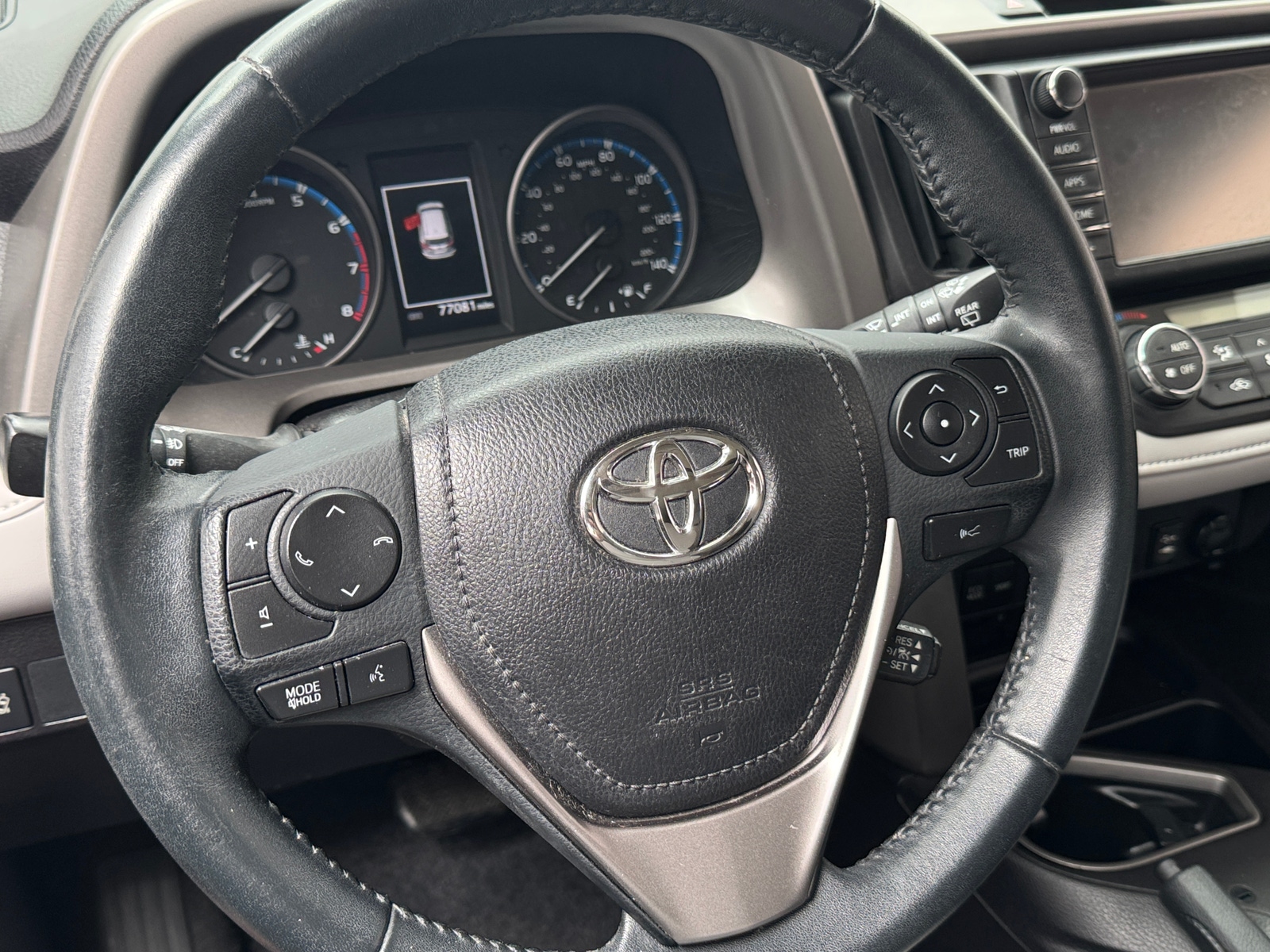 Thumbnail: 2017 Toyota RAV4 - 5