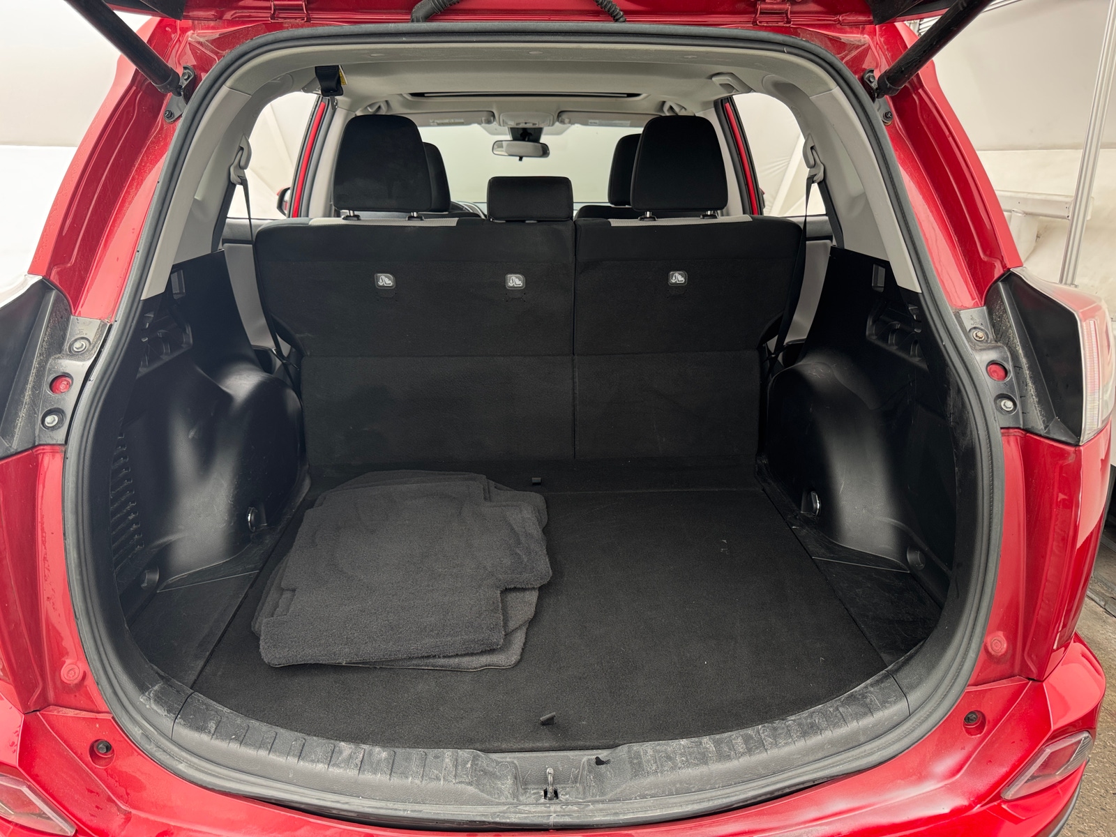 Thumbnail: 2017 Toyota RAV4 - 7