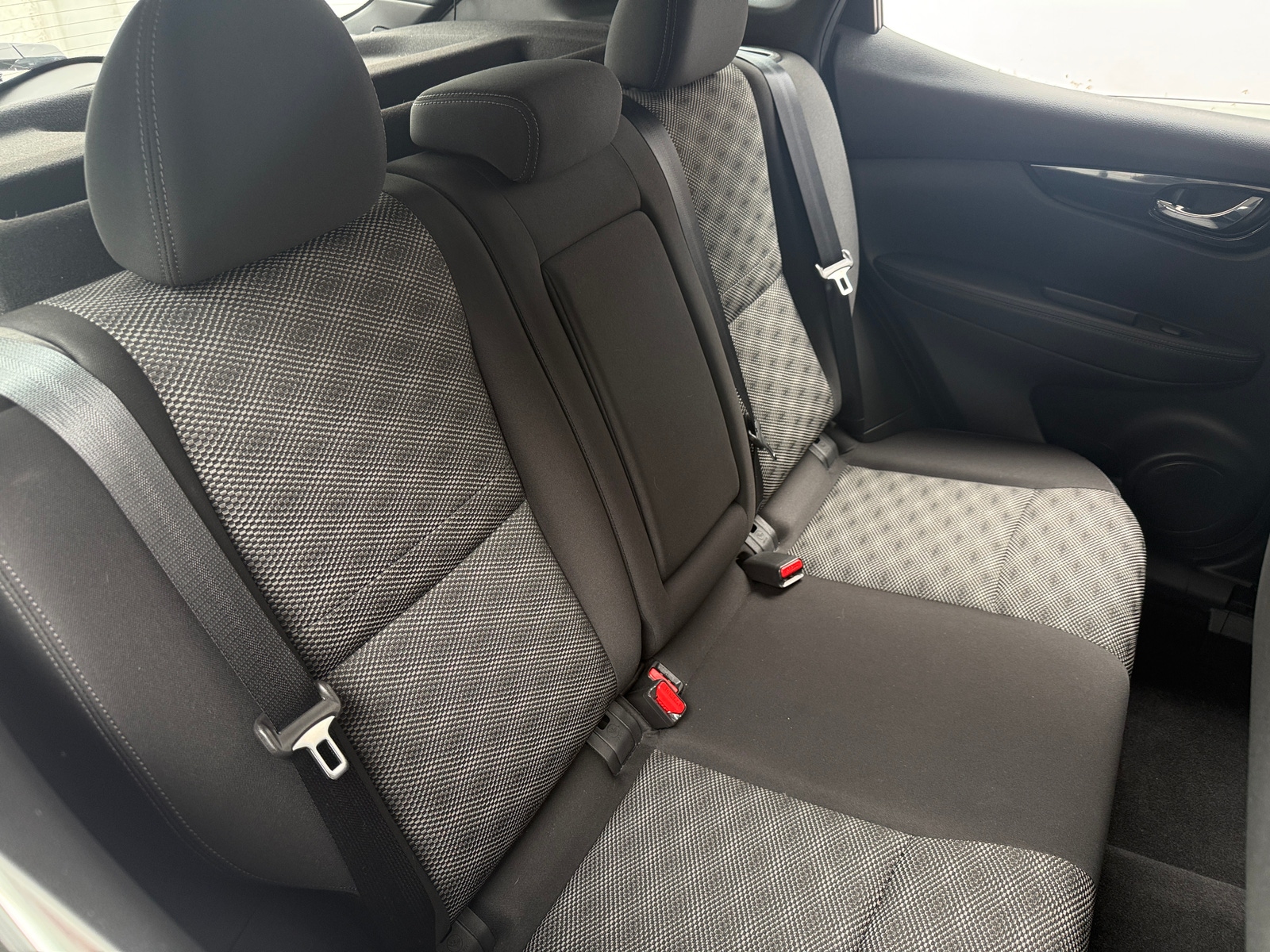 Thumbnail: 2019 Nissan Rogue Sport - 6