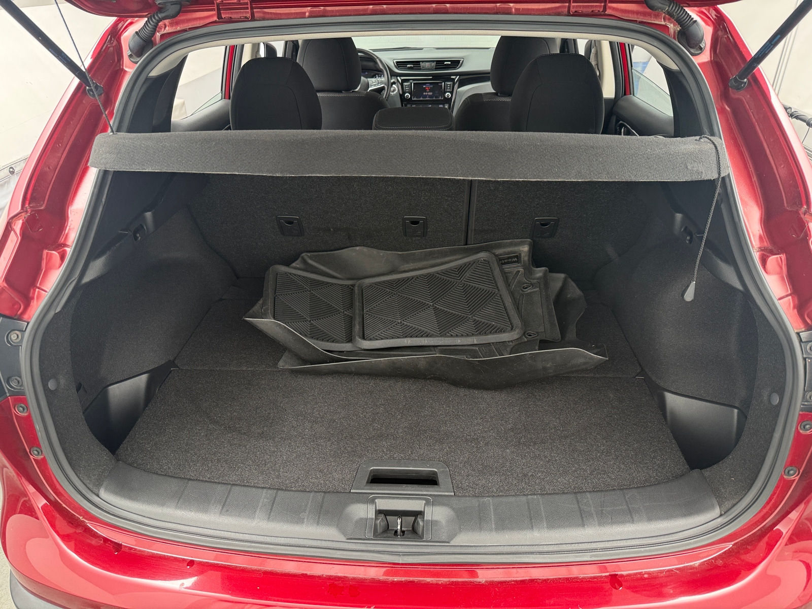 Thumbnail: 2019 Nissan Rogue Sport - 7