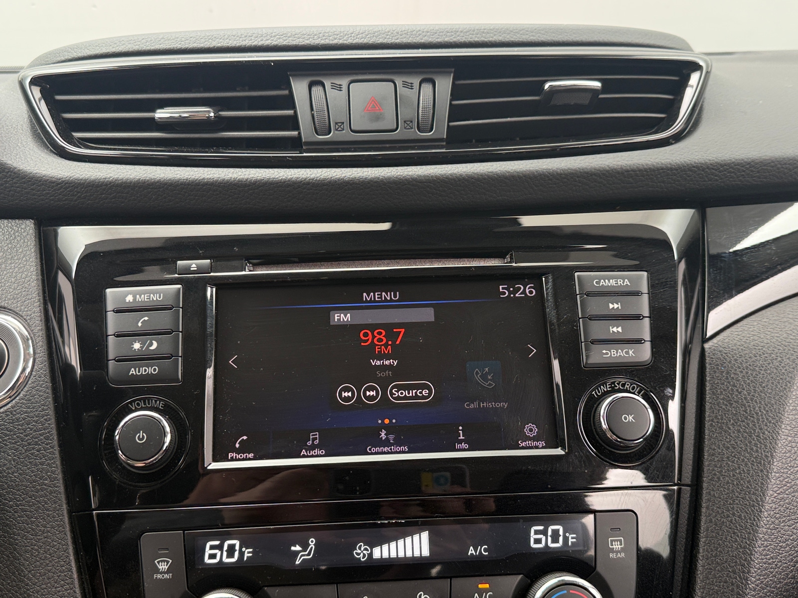 Thumbnail: 2019 Nissan Rogue Sport - 4