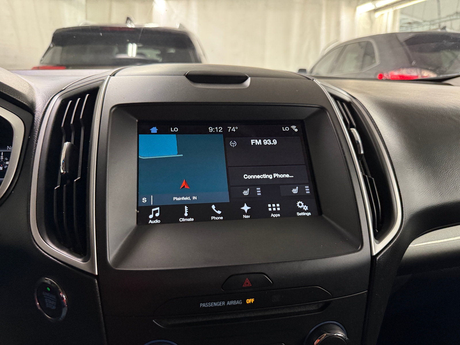 Thumbnail: 2017 Ford Edge - 3
