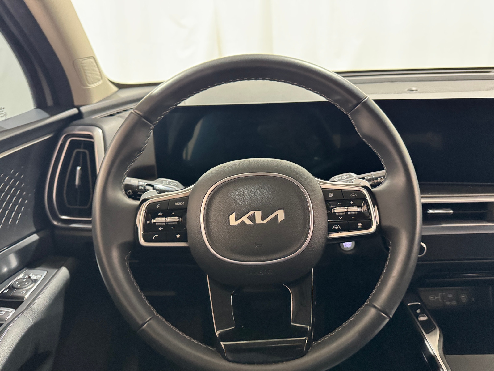 Thumbnail: 2025 Kia Sorento - 4
