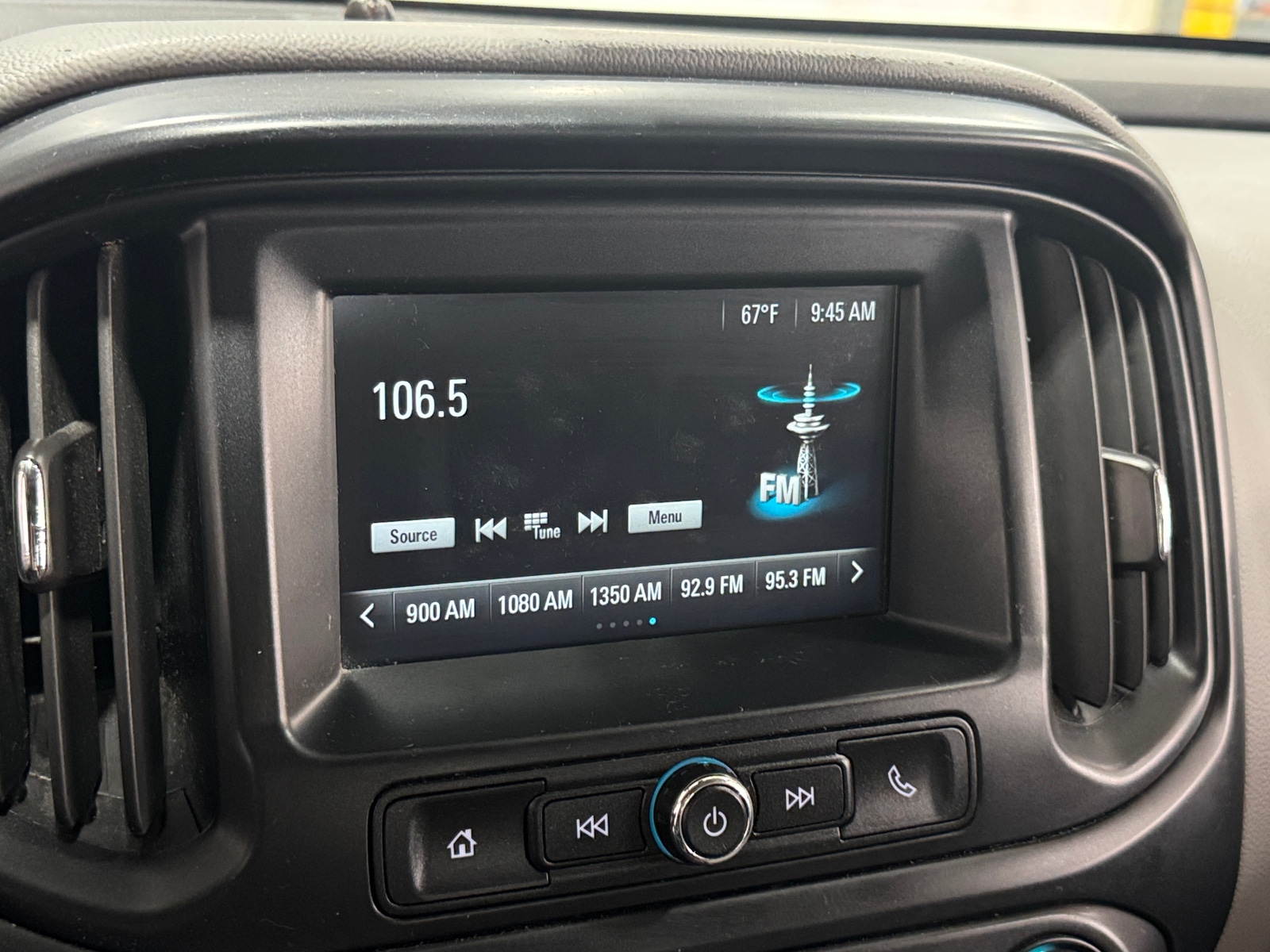 Thumbnail: 2017 Chevrolet Colorado - 4