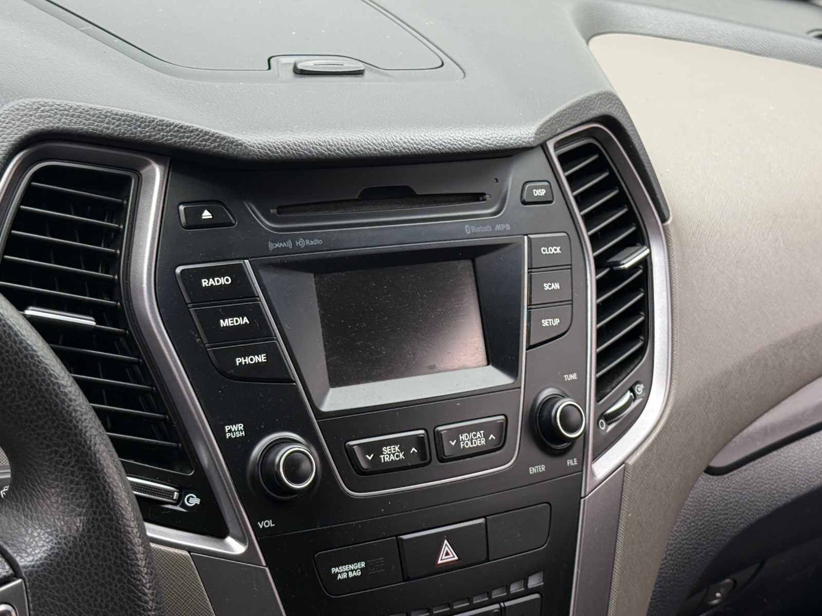 Thumbnail: 2016 Hyundai Santa Fe - 4