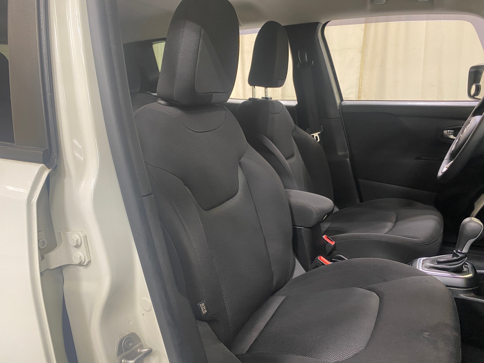 Thumbnail: 2019 Jeep Renegade - 2
