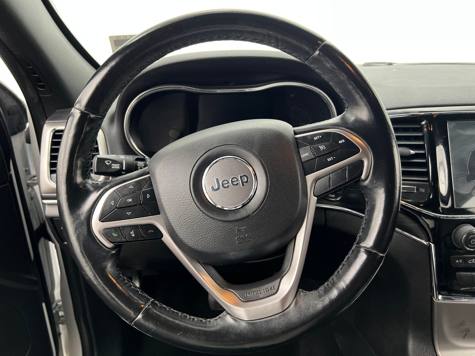 Thumbnail: 2019 Jeep Grand Cherokee - 4