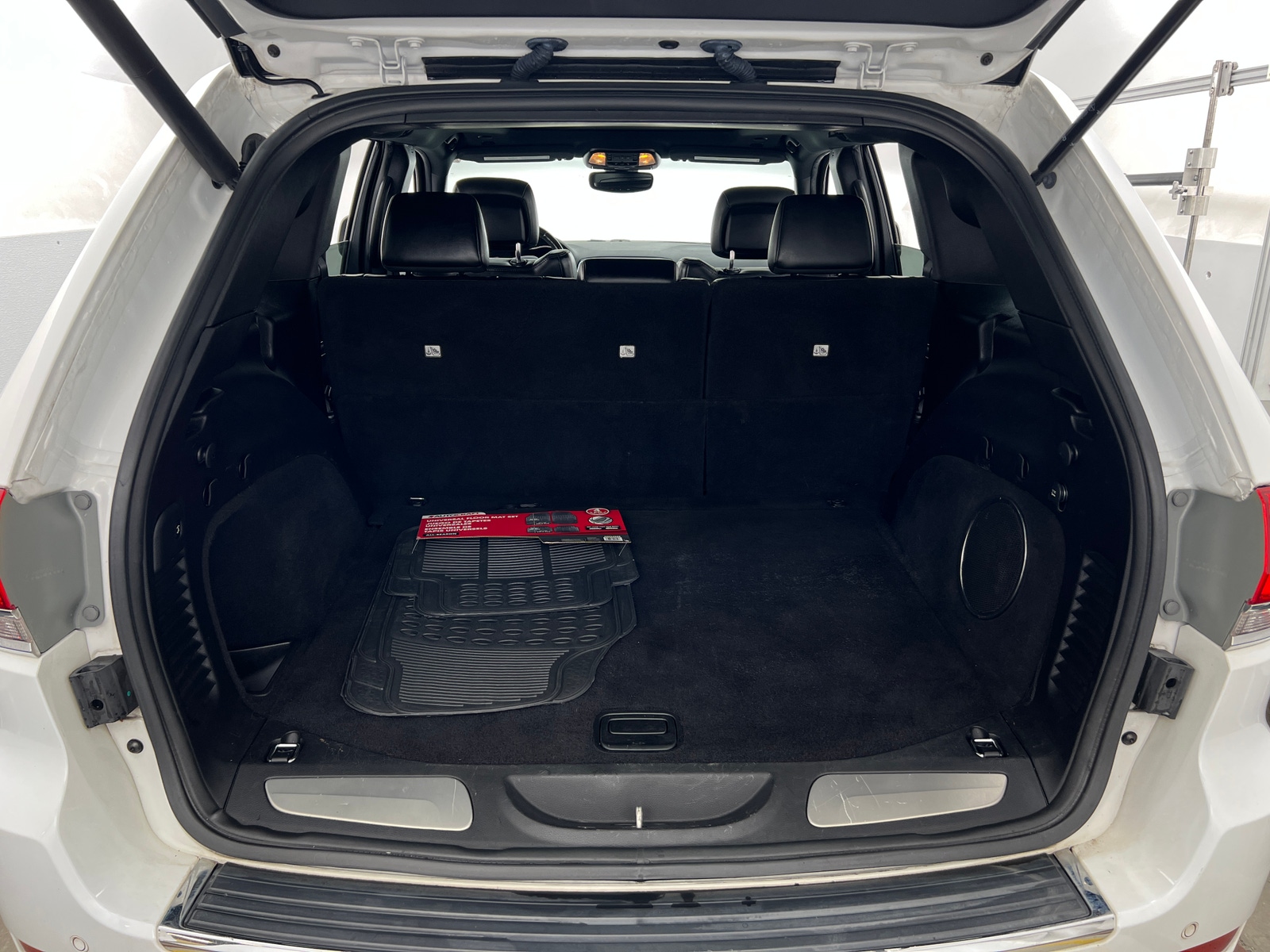 Thumbnail: 2019 Jeep Grand Cherokee - 6