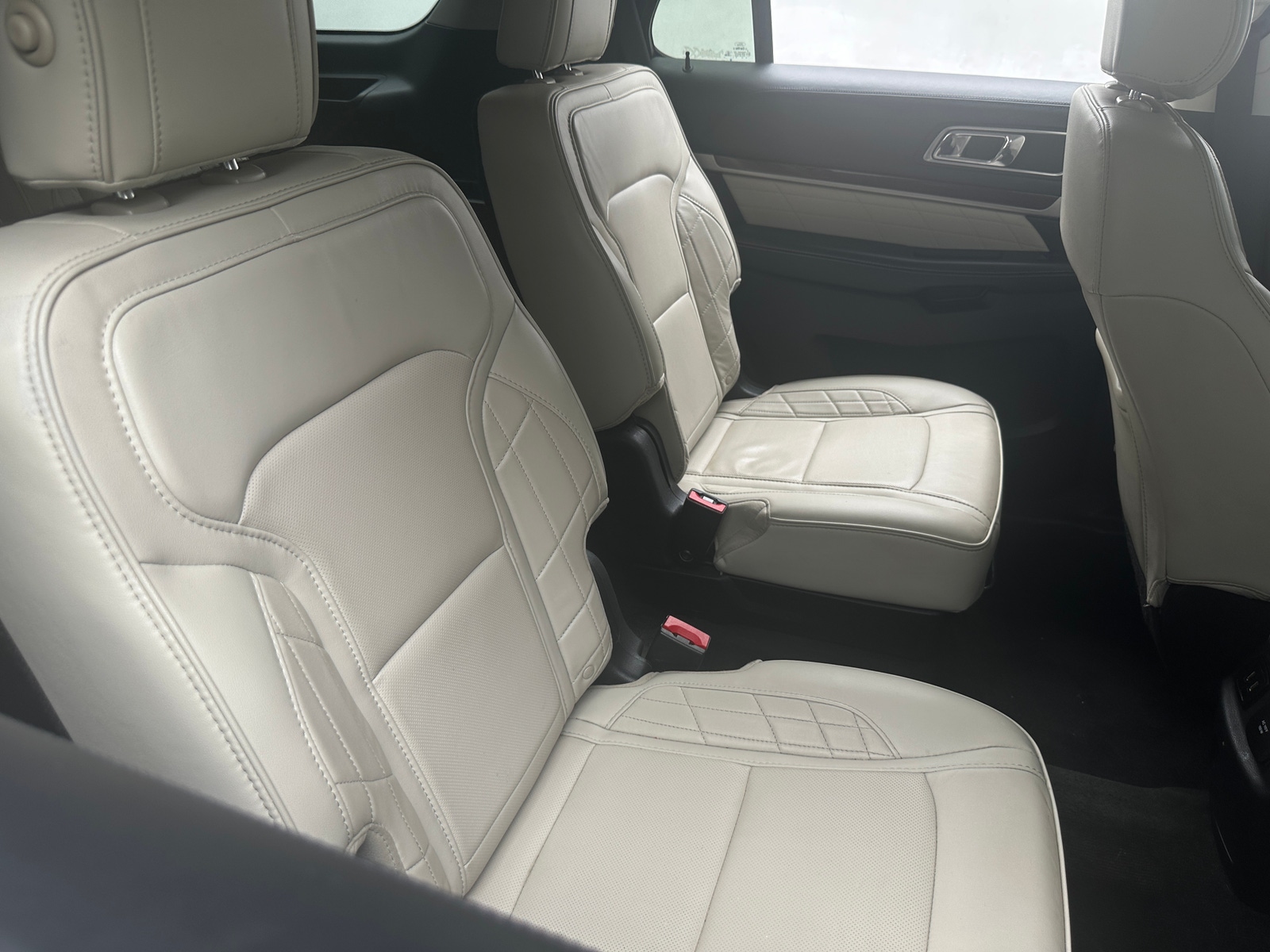 Thumbnail: 2017 Ford Explorer - 5
