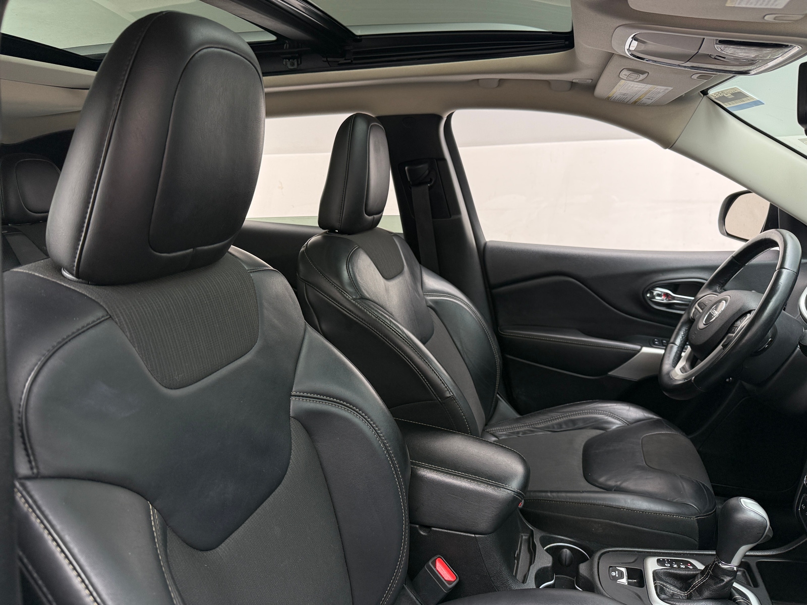 Thumbnail: 2018 Jeep Cherokee - 2
