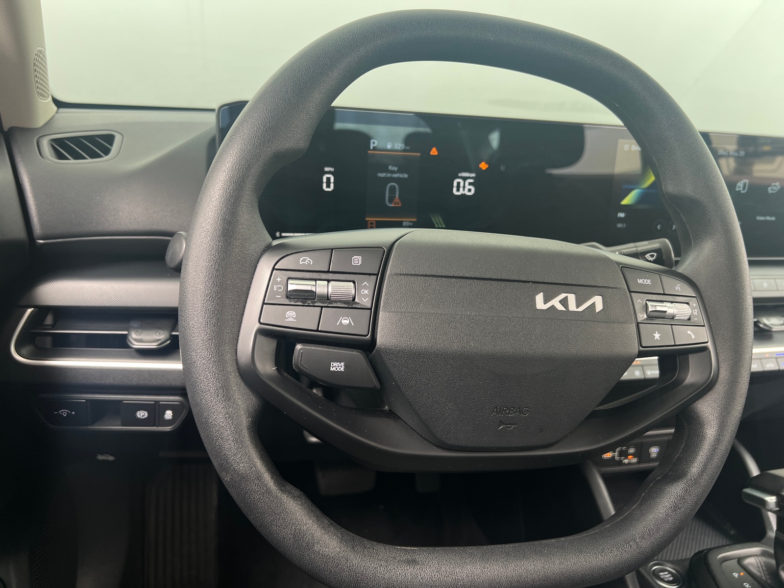 Thumbnail: 2025 Kia K4 - 5